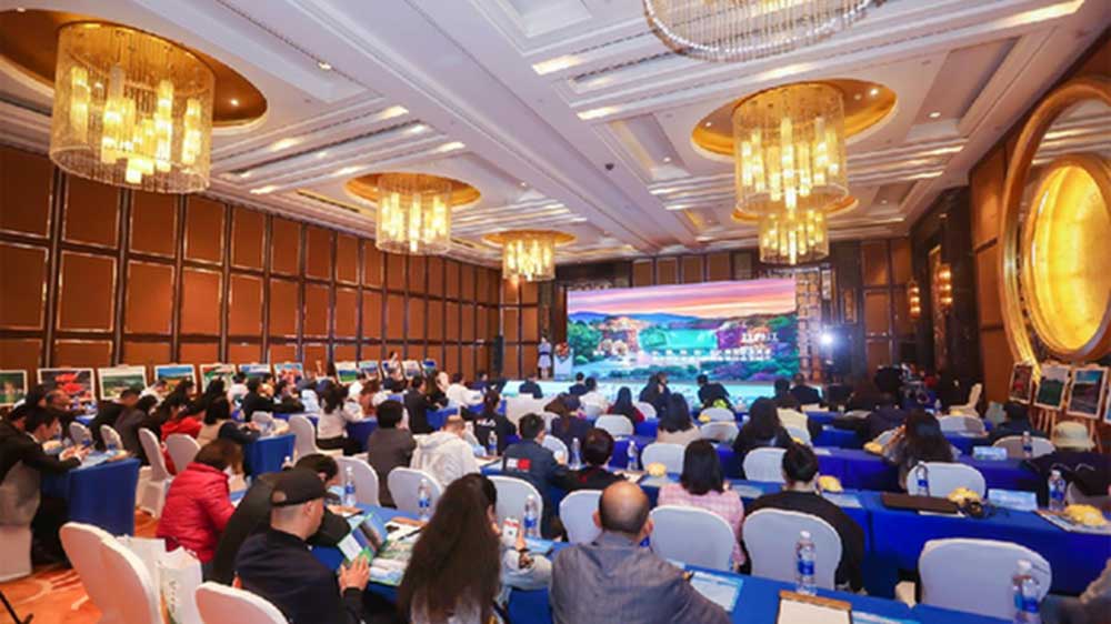黑龍江：2023年黑龍江夏季旅游推介會(huì)在重慶舉行，推動(dòng)兩地合作共贏和高質(zhì)量發(fā)展！