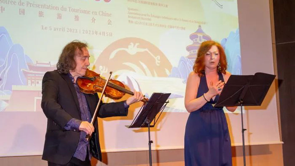 國(guó)際文旅：“你好，中國(guó)”中國(guó)旅游推介會(huì)在法國(guó)巴黎舉行，促進(jìn)兩國(guó)文化和旅游交流發(fā)展！