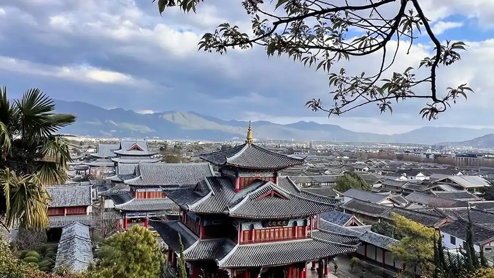 云南：“旅居云南”發(fā)展專項(xiàng)規(guī)劃正式發(fā)布，明確“兩軸三帶六區(qū)”旅居體系！